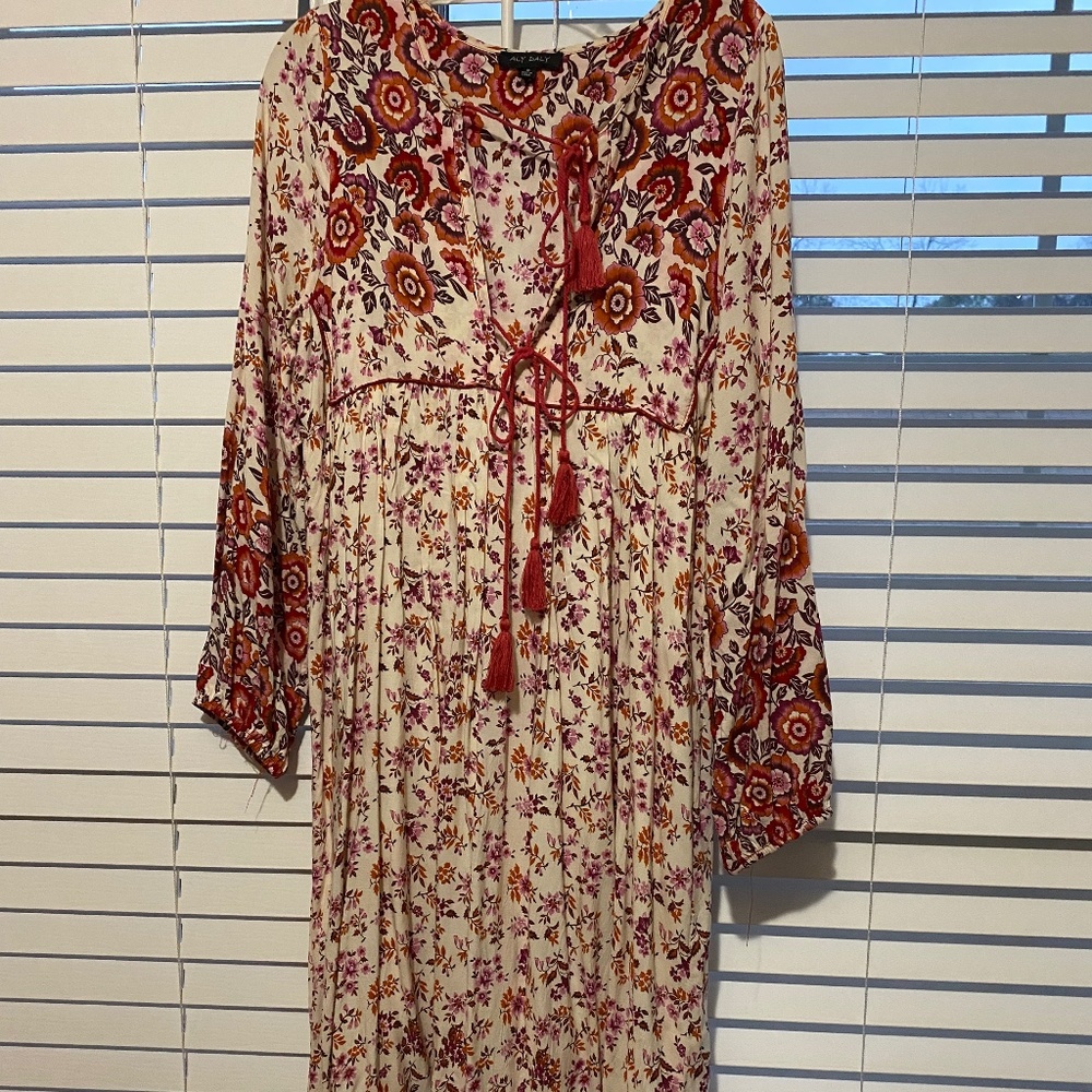 MIDI peasant dress